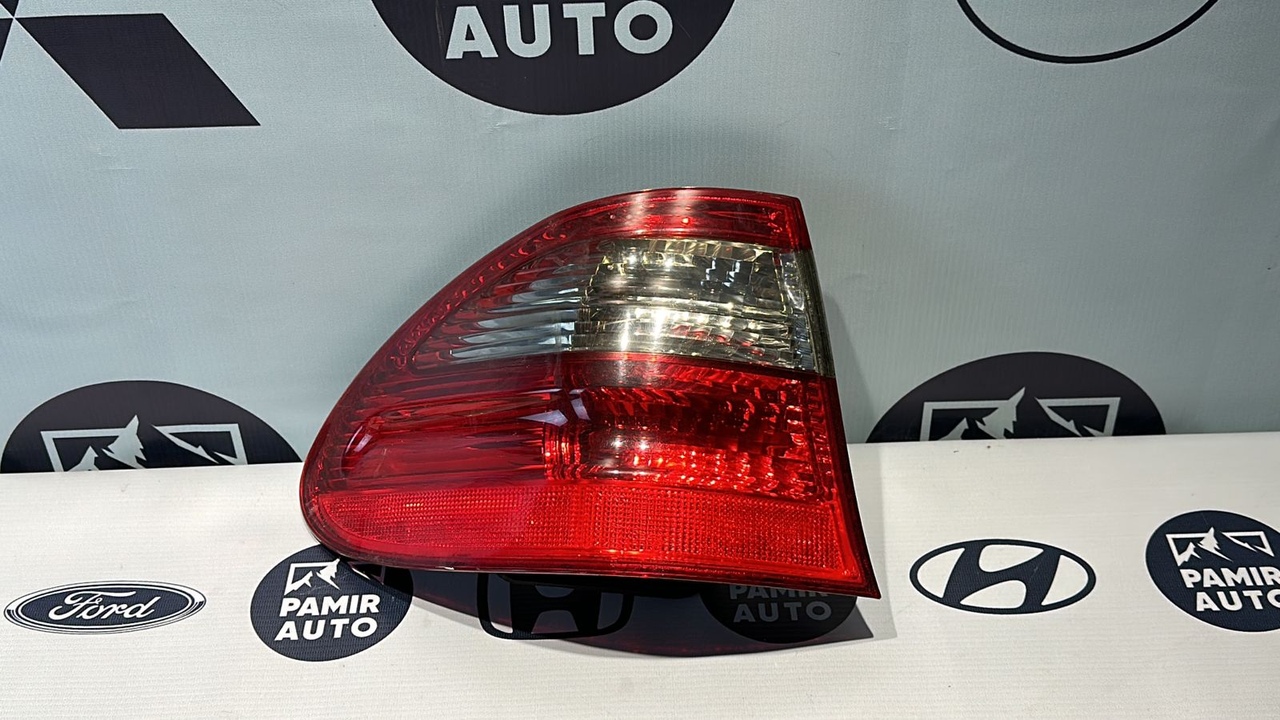 Фонарь задний наружный левый Mercedes E/W211 2002-2009