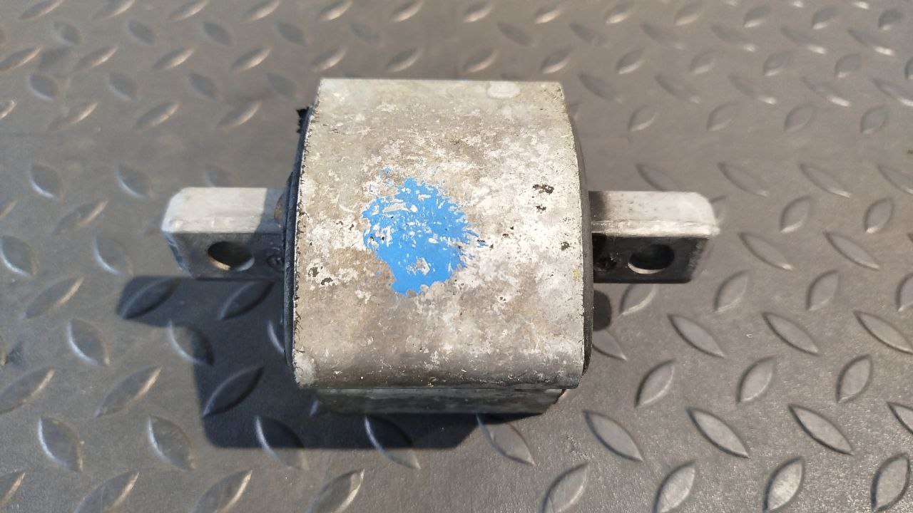 Опора КПП Mercedes C/W203 2000-2008