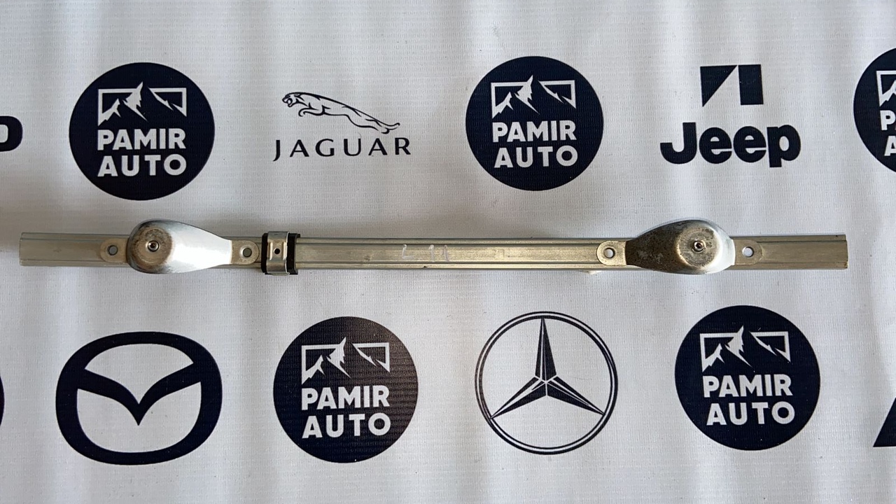 Направляющая стекла двери передняя Opel Astra/H 2004-2014