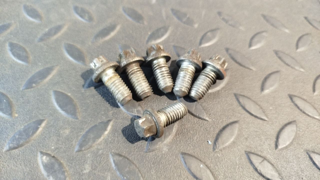 Болт корзины сцепления Opel Zafira/B 2005-2014