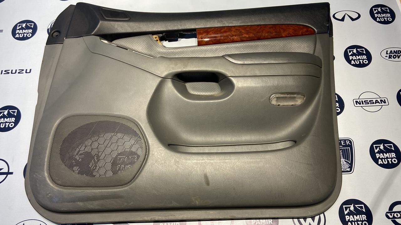 Обшивка двери передняя правая Toyota Land Cruiser Prado/120 2002-2009