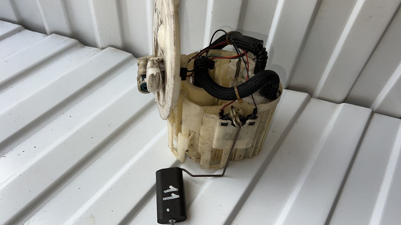 Насос топливный Opel Astra/H 2004-2014