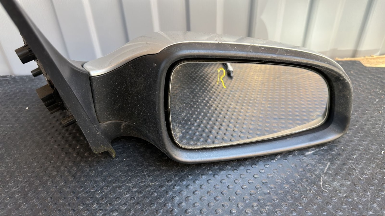 Зеркало правое Opel Astra/H 2004-2014