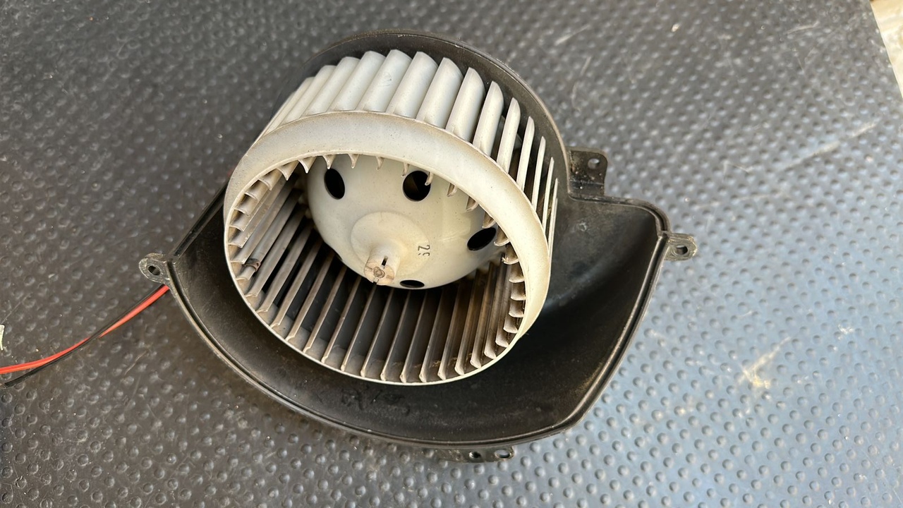 Моторчик отопителя Opel Astra/H 2004-2014