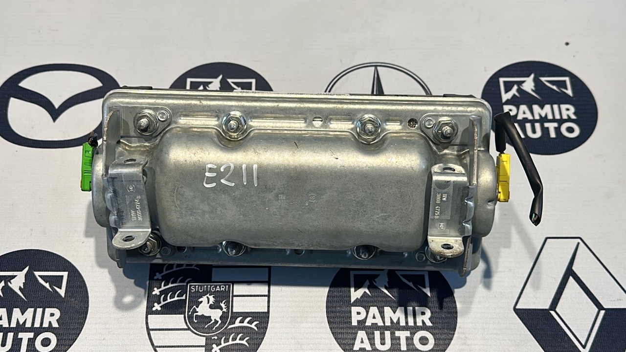 Подушка безопасности в торпедо Mercedes E/W211 2002-2009