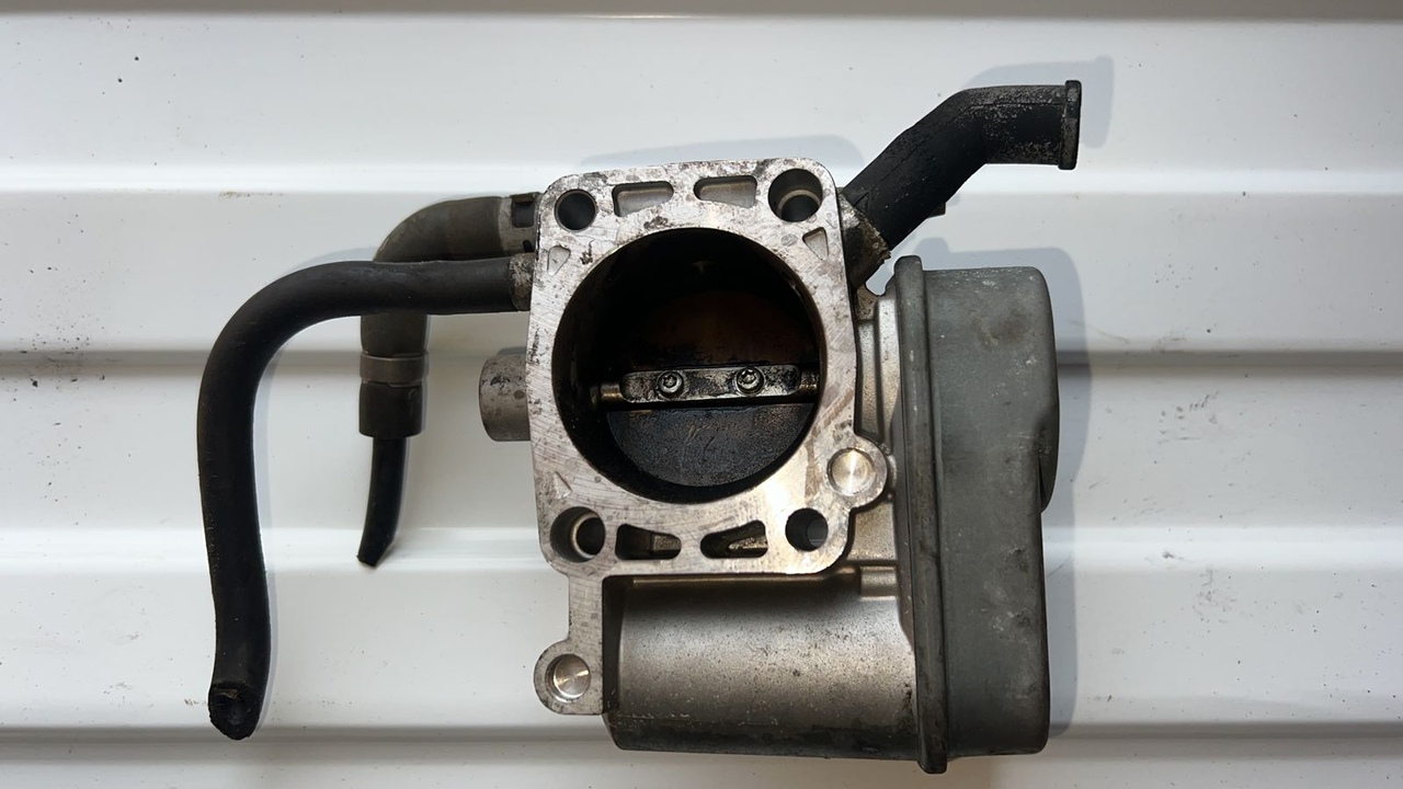 Заслонка дроссельная Opel Astra/H 2004-2014