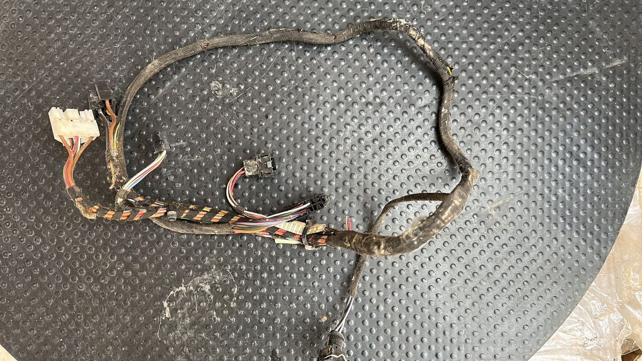 Проводка двери передняя левая Mercedes Vito/W638 1996-2003