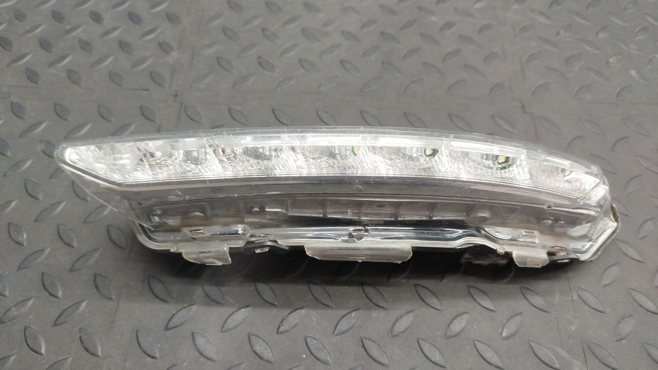 Ходовой огонь правый Mercedes C/W204 2006-2015