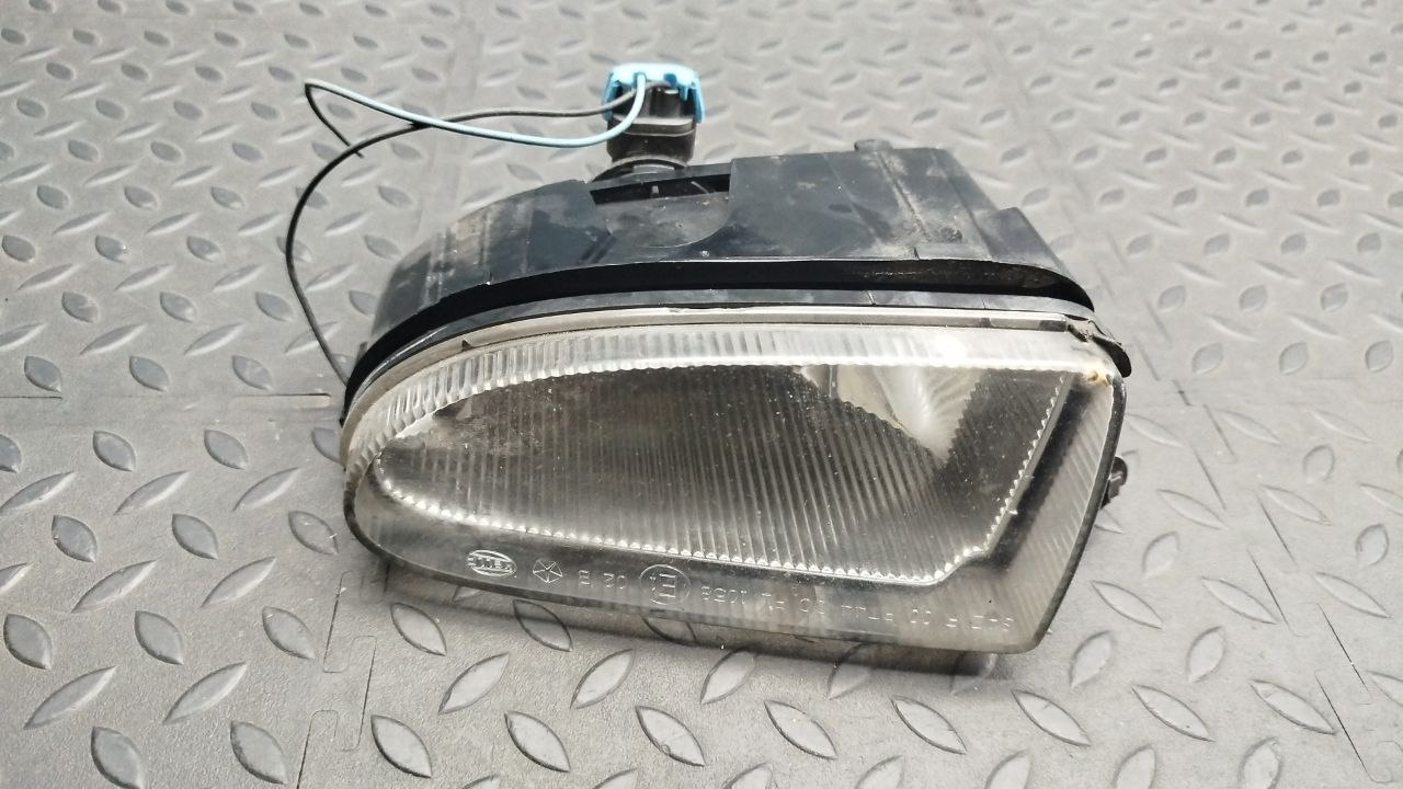 Фара противотуманная левая Chrysler PT Cruiser 2000-2010