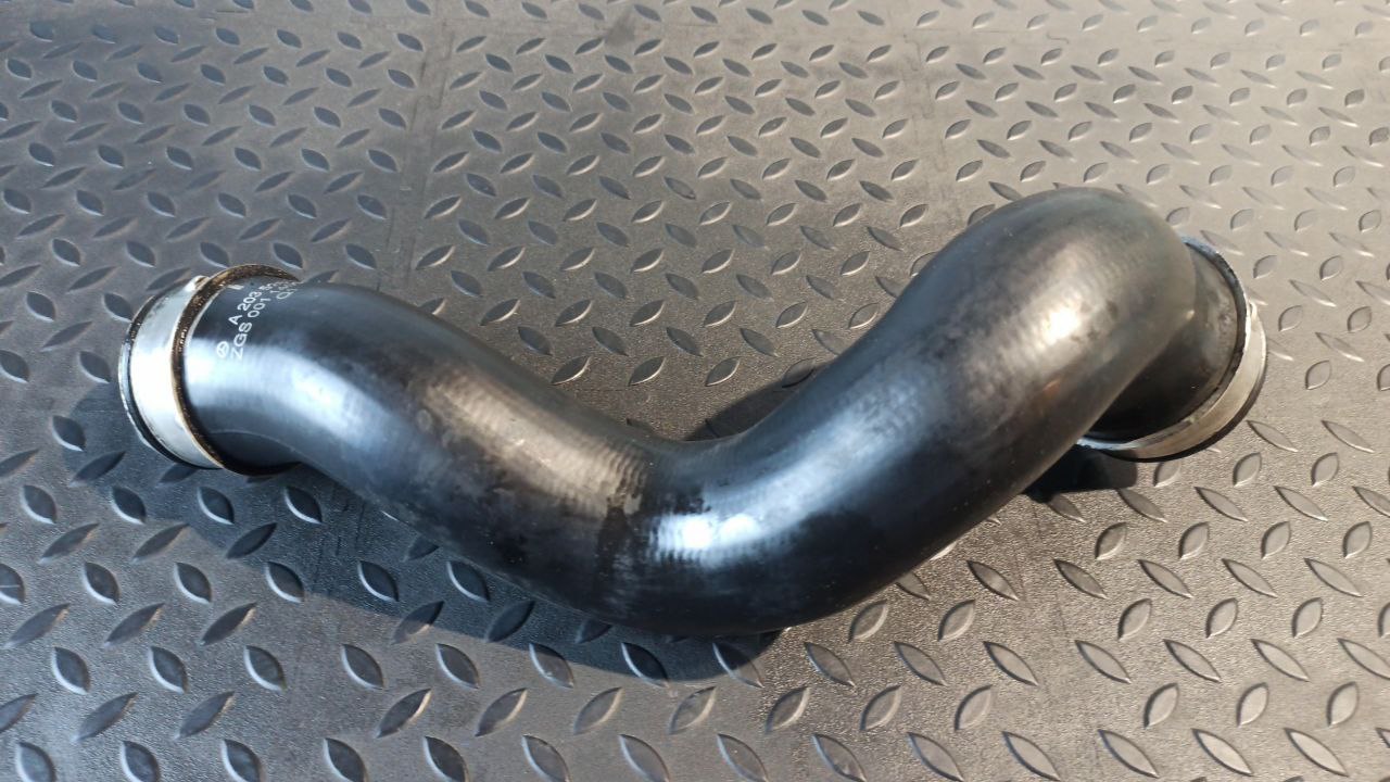 Патрубок интеркулера Mercedes C/W203 2000-2008