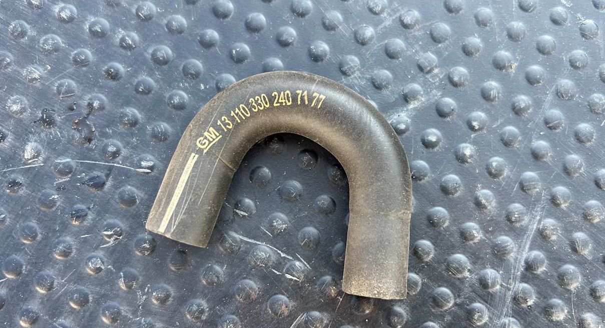 Патрубок воздушный Opel Astra/H 2004-2014