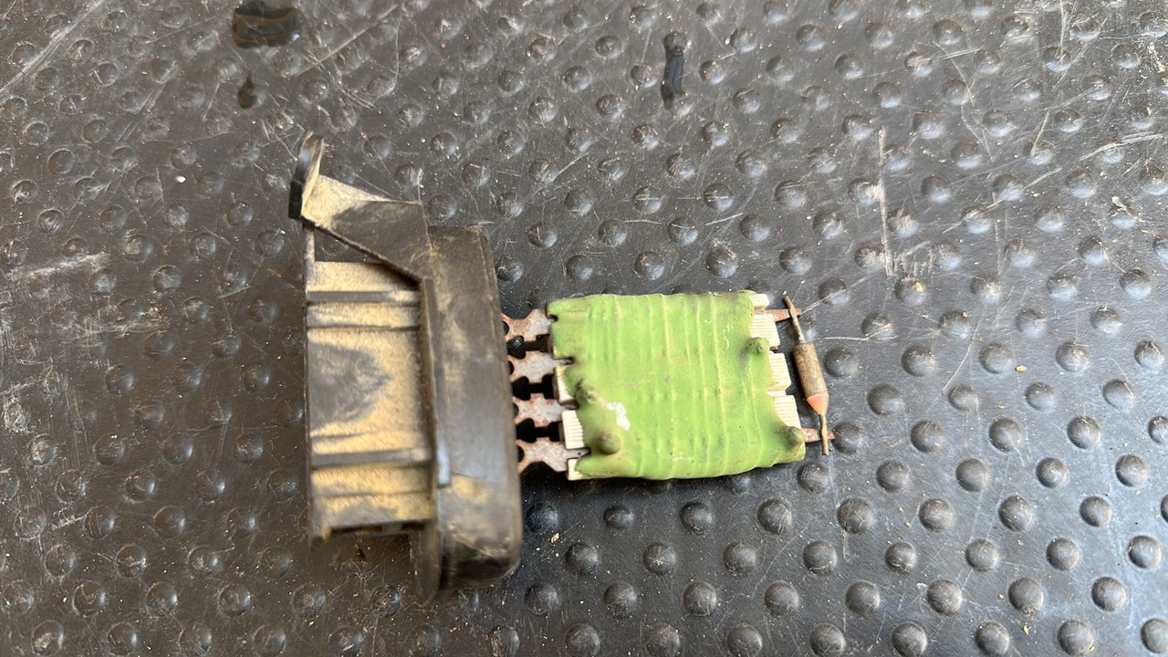 Резистор отопителя Mercedes Vito/W638 1996-2003