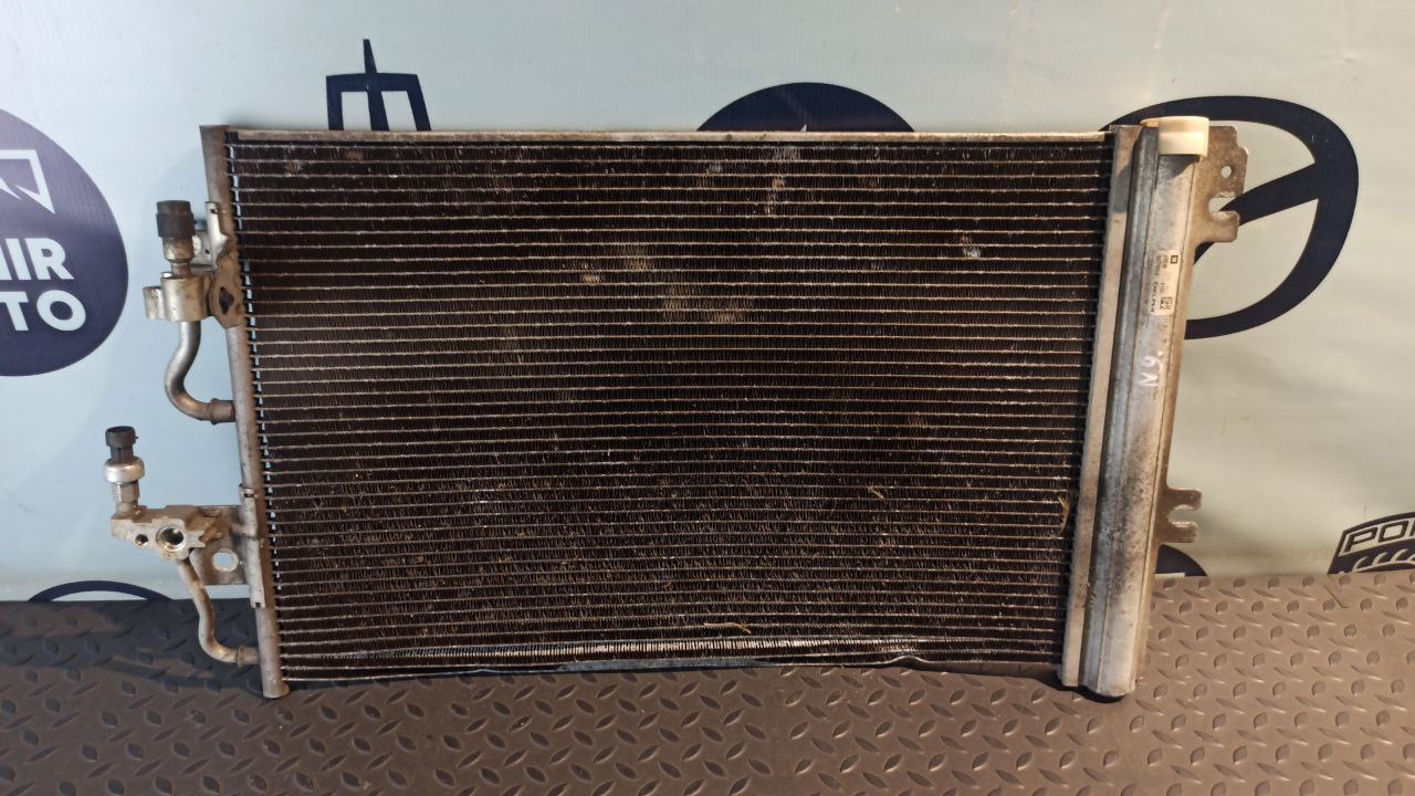 Радиатор кондиционера Opel Astra/H 2004-2014