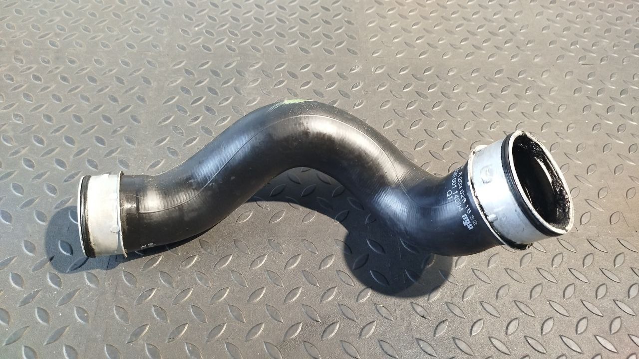 Патрубок интеркулера Mercedes C/W203 2000-2008