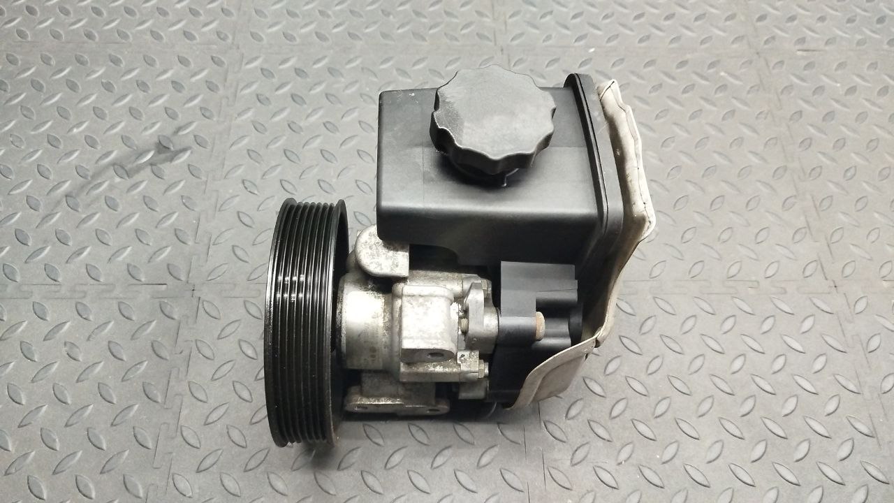 Насос ГУР Mercedes C/W203 2000-2008