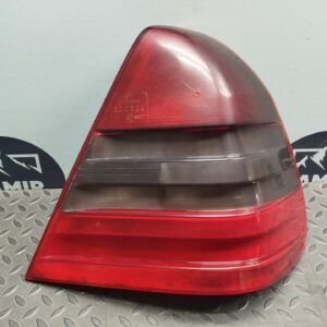 Фонарь задний правый Mercedes C/W202 1993-2001