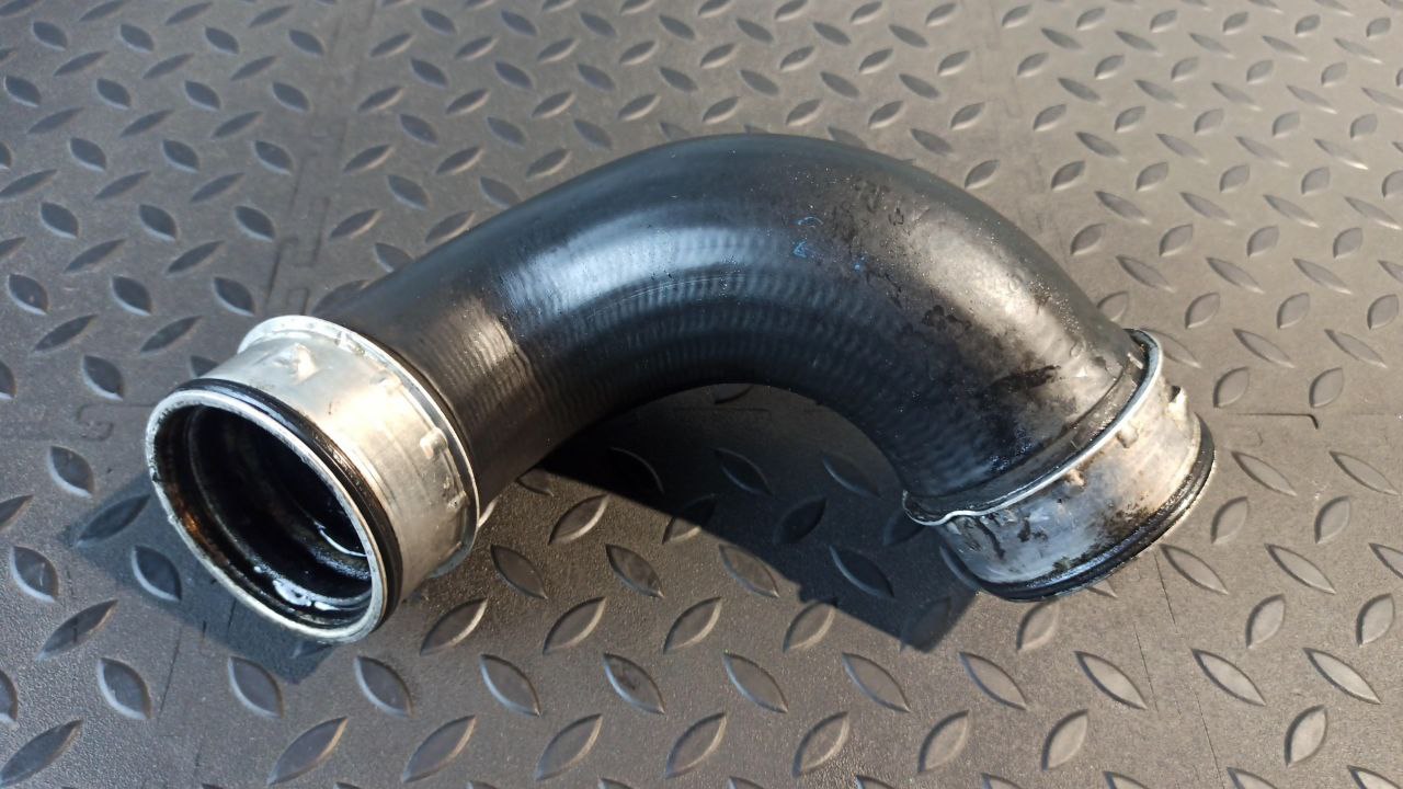 Патрубок интеркулера Mercedes C/W203 2000-2008