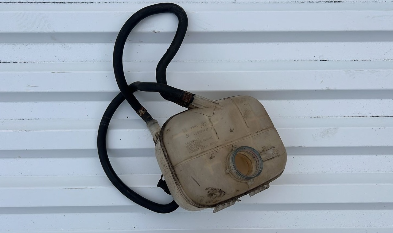 Бачок расширительный Opel Astra/H 2004-2014