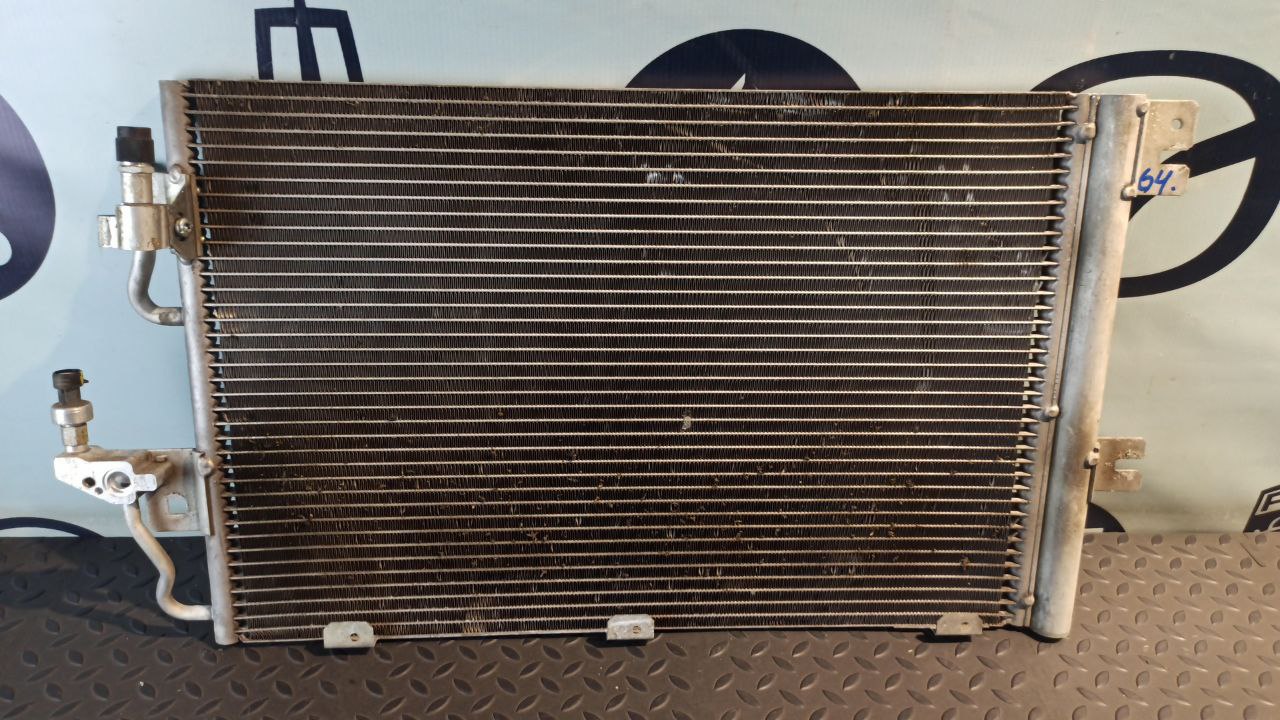 Радиатор кондиционера Opel Astra/H 2004-2014