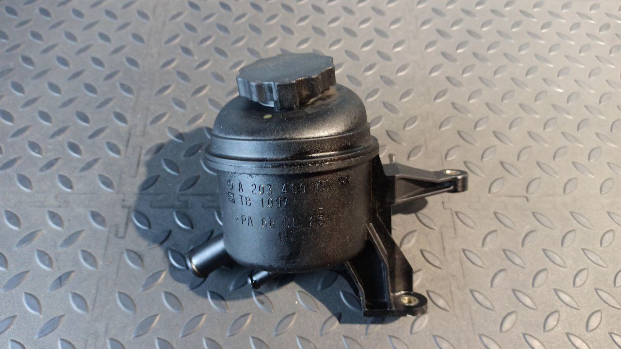 Бачок ГУР Mercedes C/W203 2000-2008