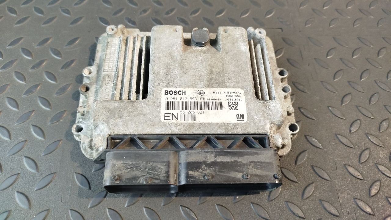 Блок управления двигателем Opel Zafira/B 2005-2014