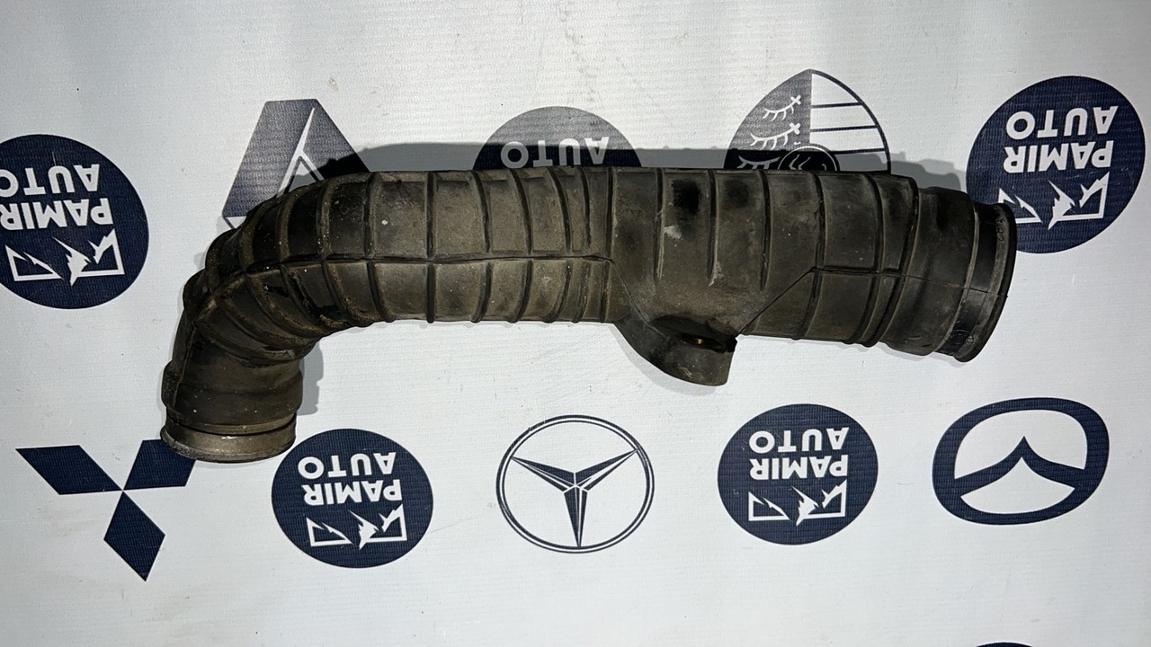 Патрубок воздушного фильтра Mercedes Vito/W638 1996-2003