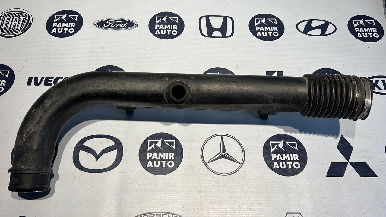 Патрубок воздушного фильтра Mercedes Vito/W638 1996-2003