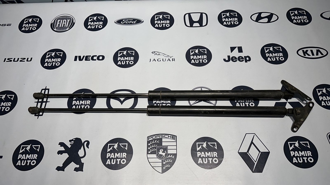 Амортизатор двери багажника Mercedes Vito/W638 1996-2003