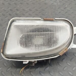 Фара противотуманная левая Mercedes E/W210 1995-2003