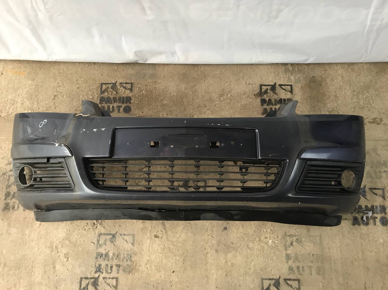Бампер передний Opel Zafira/B 2005-2014
