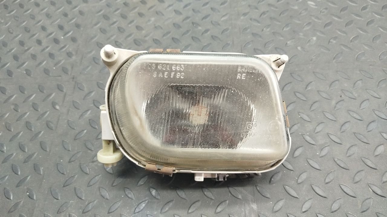 Фара противотуманная правая Mercedes E/W210 1995-2003