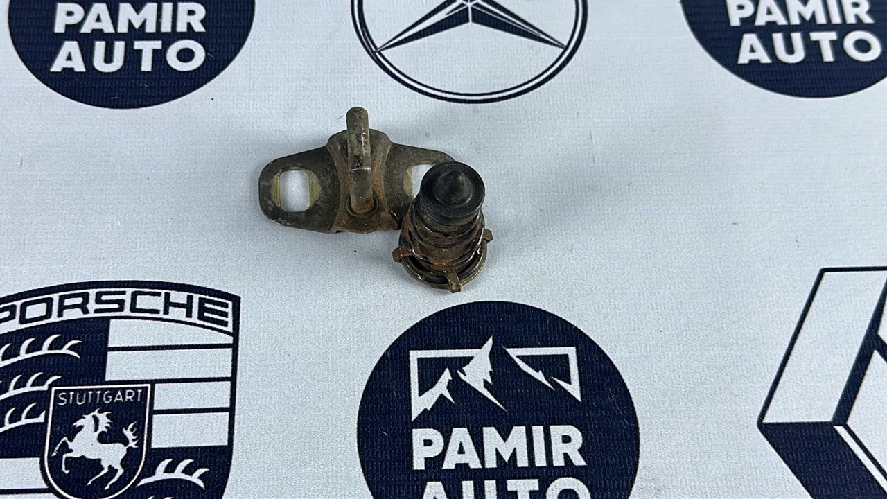 Замок капота Mercedes Vito/W638 1996-2003