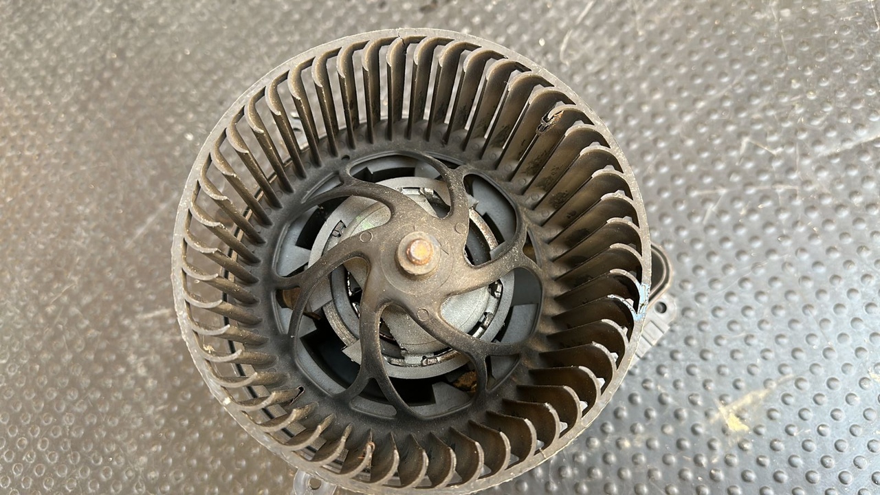 Моторчик отопителя Mercedes Vito/W638 1996-2003