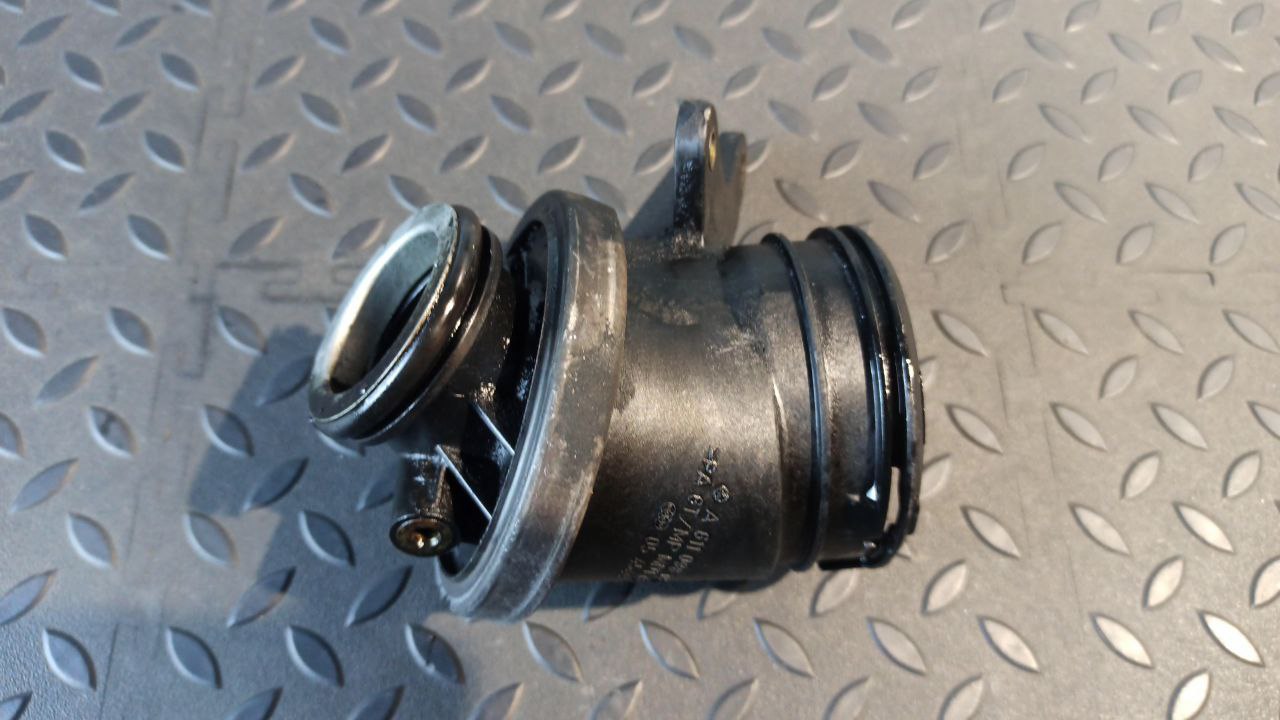 Патрубок интеркулера Mercedes C/W203 2000-2008