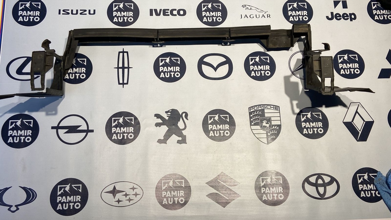 Кожух радиатора Mercedes E/W211 2002-2009