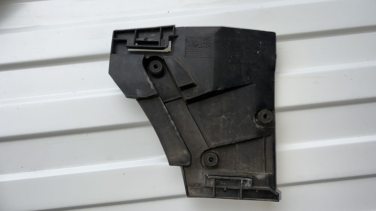Кронштейн бампера задний левый Mercedes Vito/W638 1996-2003