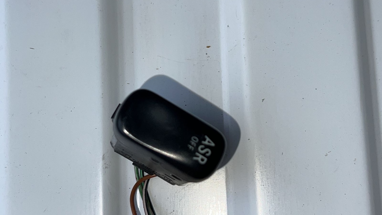 Кнопка антипробуксовочной системы Mercedes Vito/W638 1996-2003