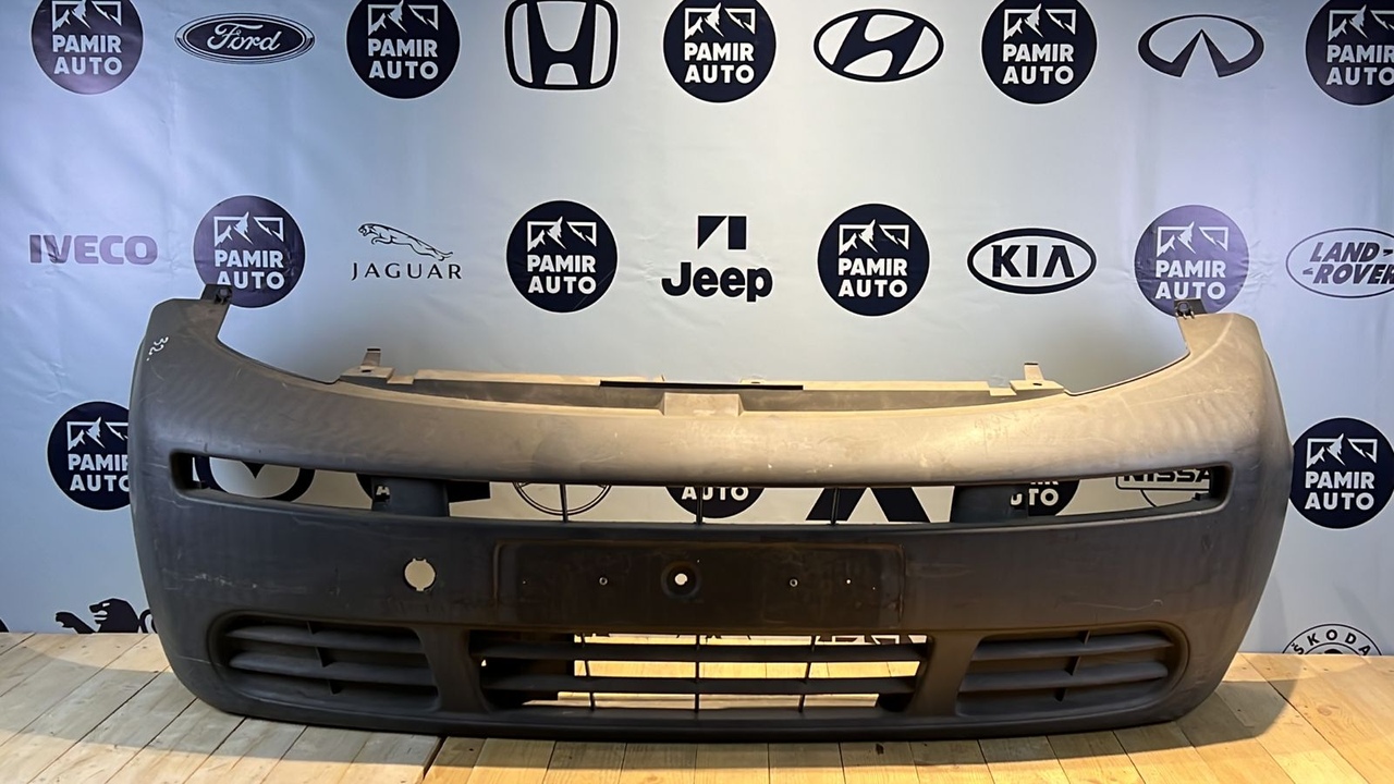 Бампер передний Opel Vivaro/A 2001-2014