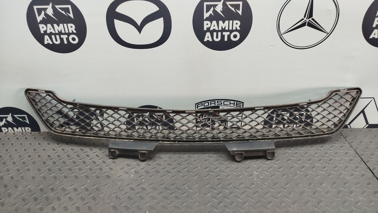 Решетка в бампер центральная Mercedes M/W164 2005-2011