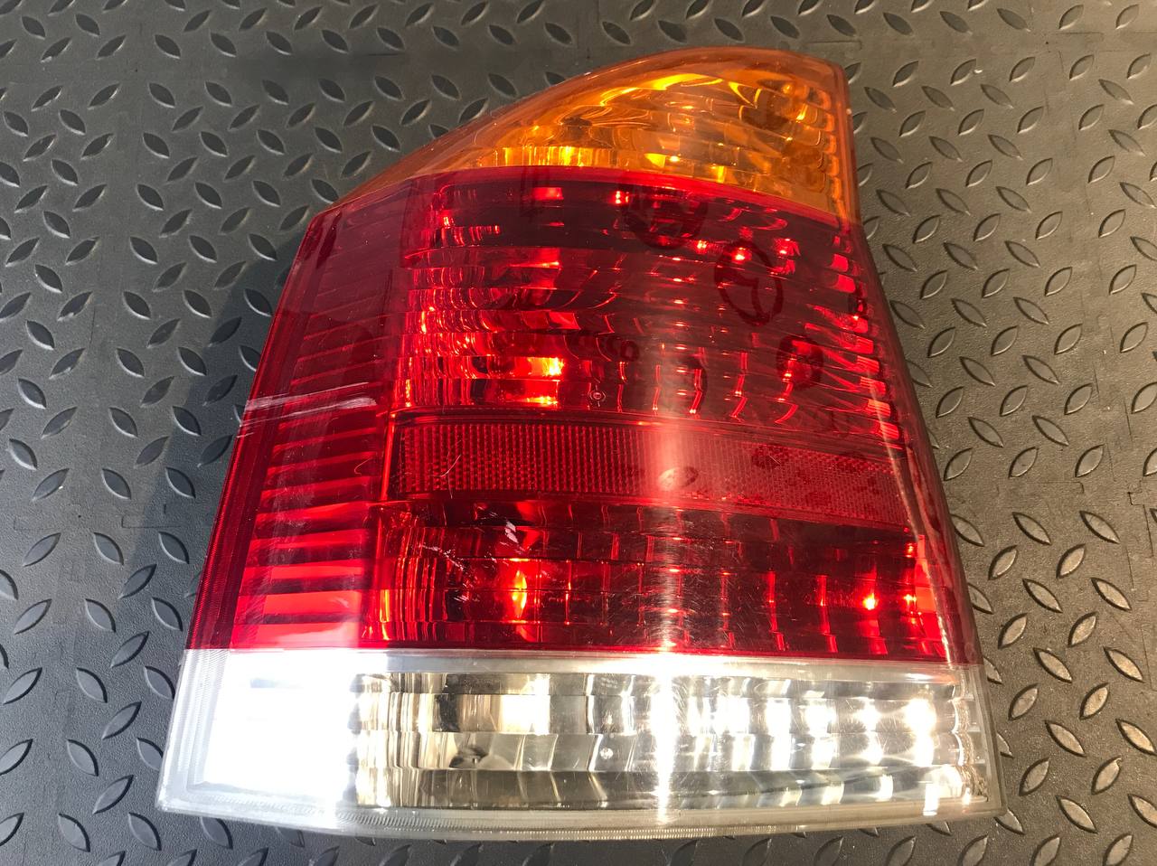 Фонарь задний левый Opel Vectra/C 2002-2008