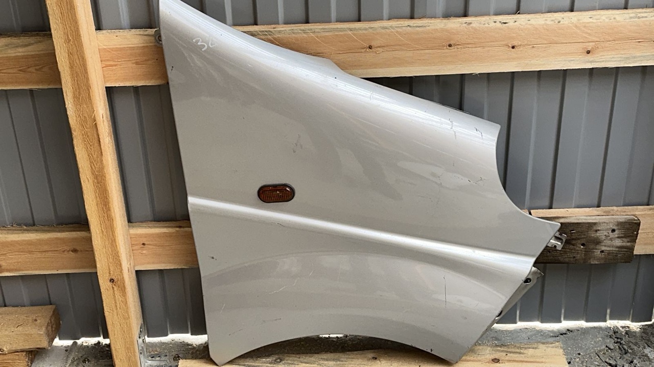 Крыло переднее правое Opel Vivaro/A 2001-2014