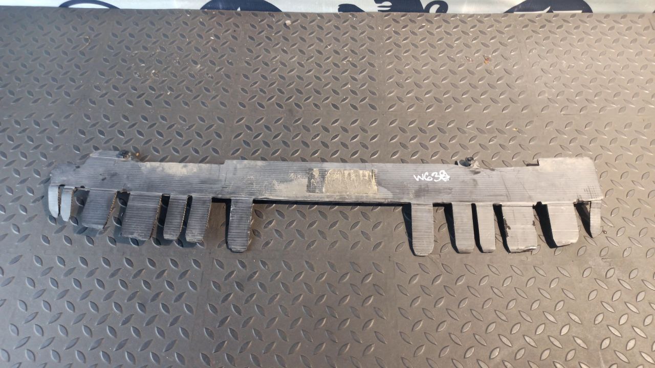 Кожух радиатора верхний Mercedes Vito/W639 2003-2014