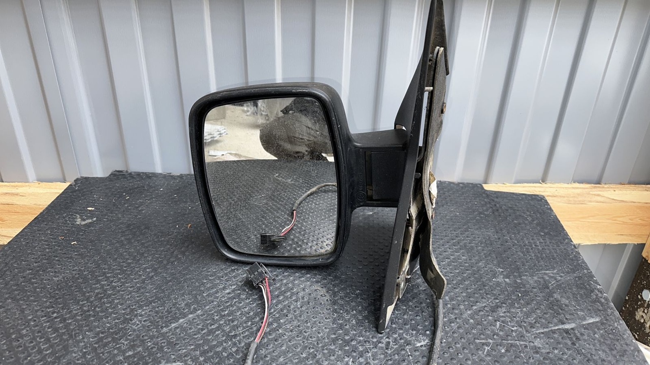 Зеркало левое Mercedes Vito/W638 1996-2003