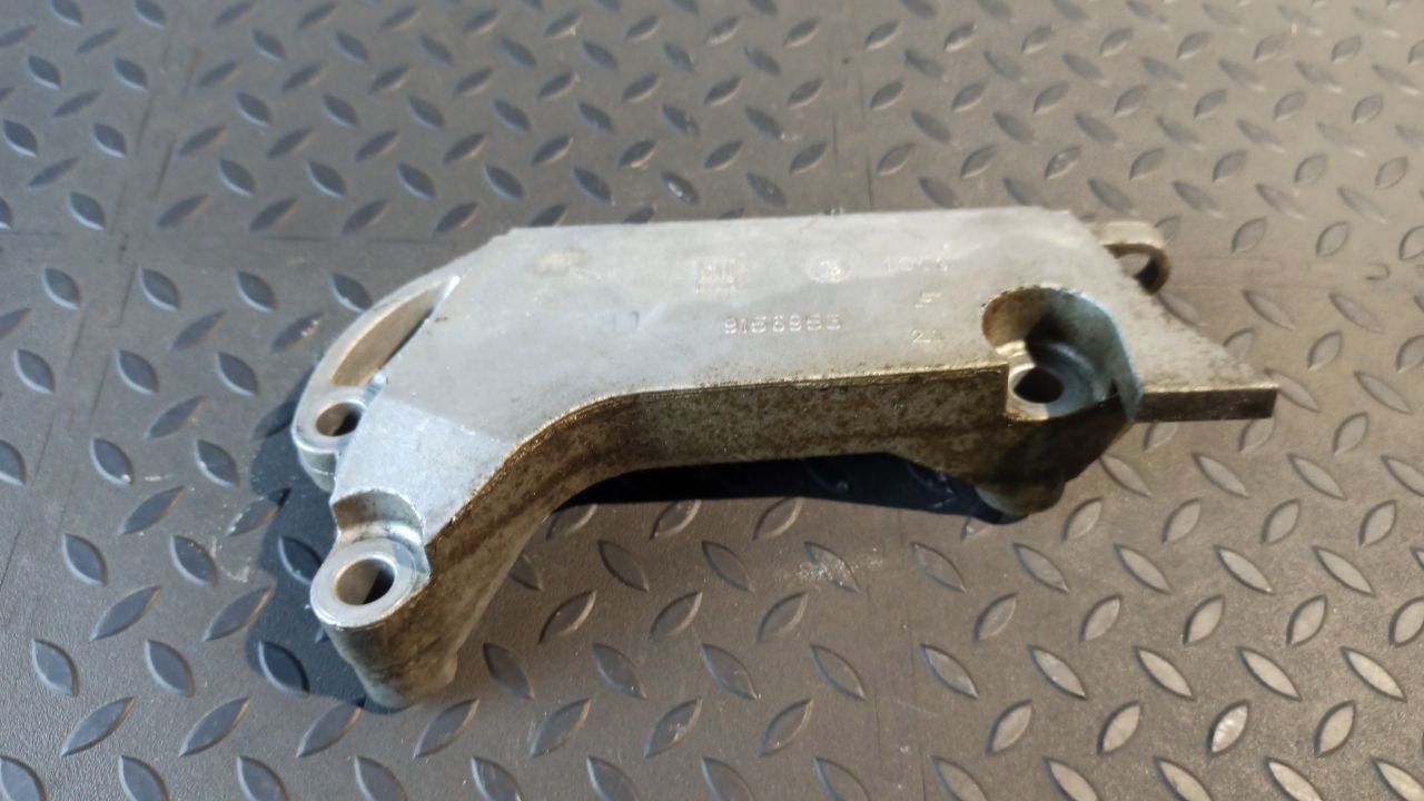 Кронштейн двигателя Opel Vectra/C 2002-2008