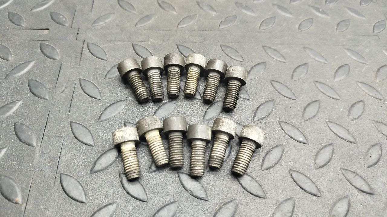 Болт корзины сцепления Mercedes C/W203 2000-2008