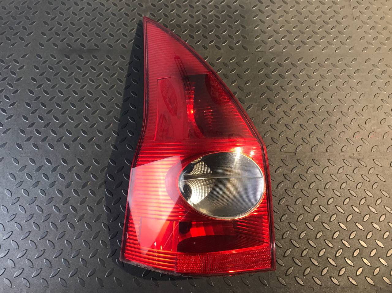 Фонарь задний левый Renault Megane/2 2002-2009