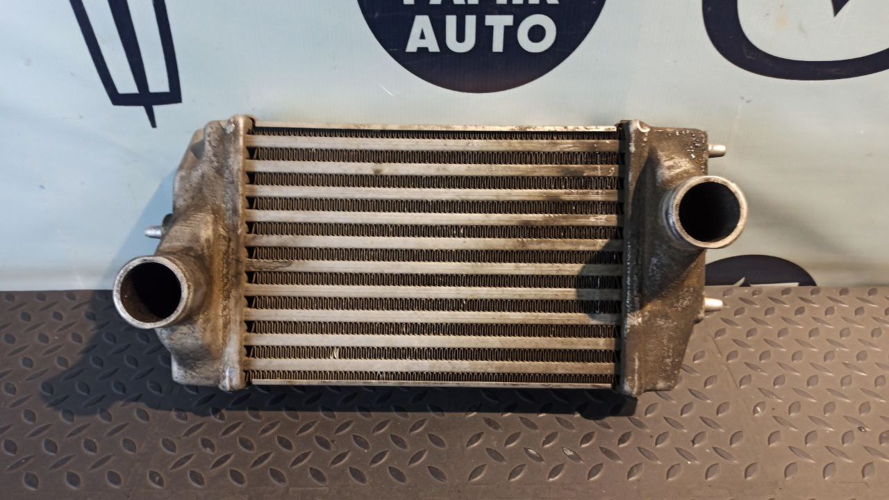 Интеркулер Chrysler Voyager 4 2000-2008