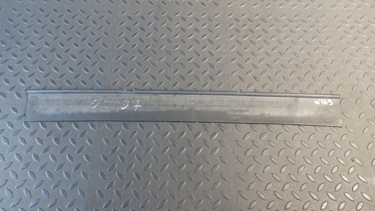 Кожух радиатора верхний Mercedes M/W163 1997-2005