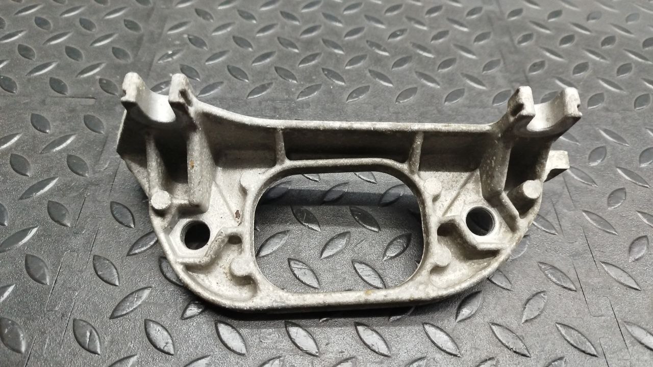 Опора двигателя Renault Scenic/2 2003-2009