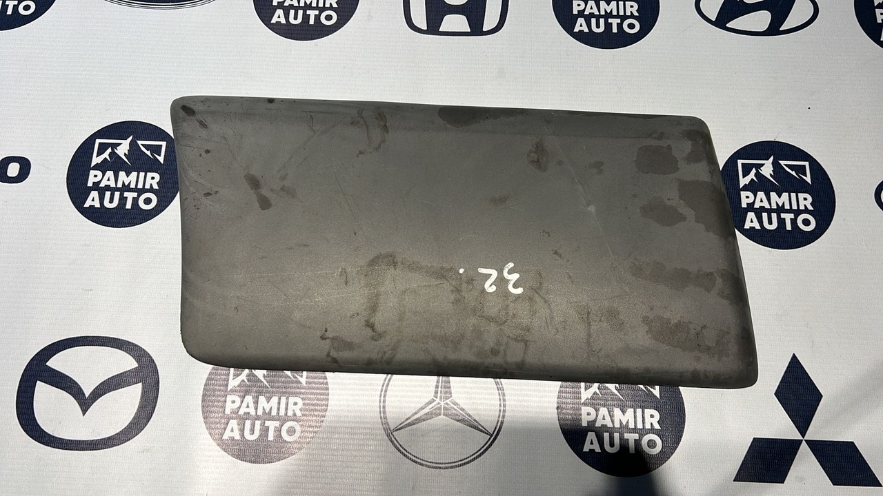 Накладка крыла задняя правая Opel Vivaro/A 2001-2014